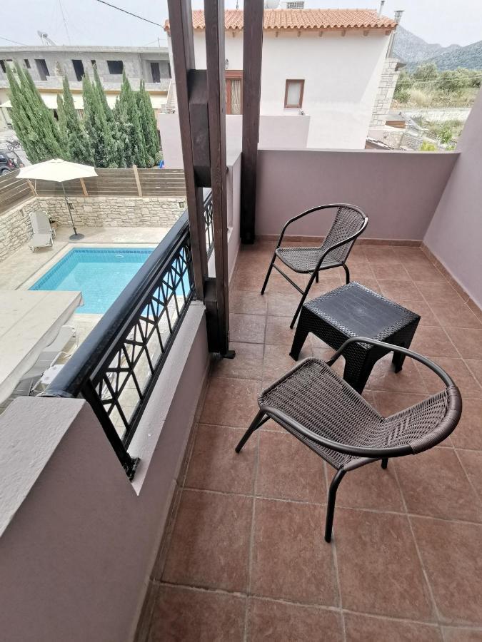 Villa Steki Roumeli Luaran gambar